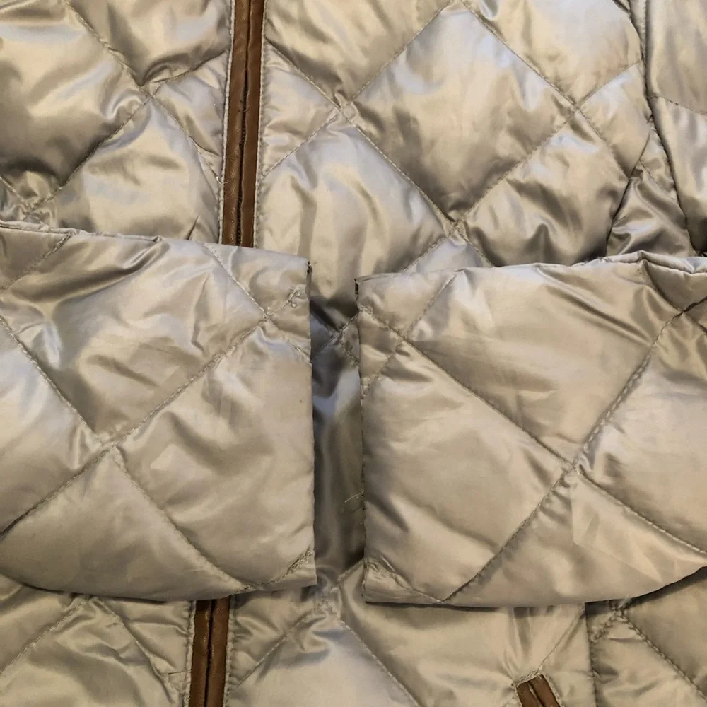 Lauren Ralph Lauren down hooded jacket. Size small. - Picture 8 of 16
